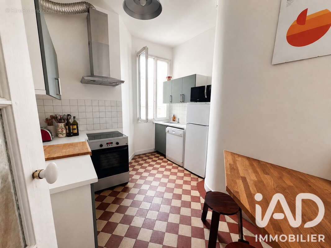 Appartement 73 m² à Paris-9e  - photo 2