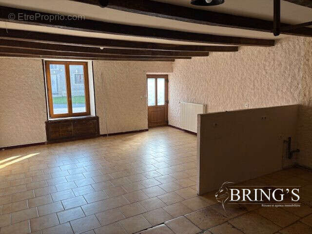 Maison à AUTRECOURT-SUR-AIRE