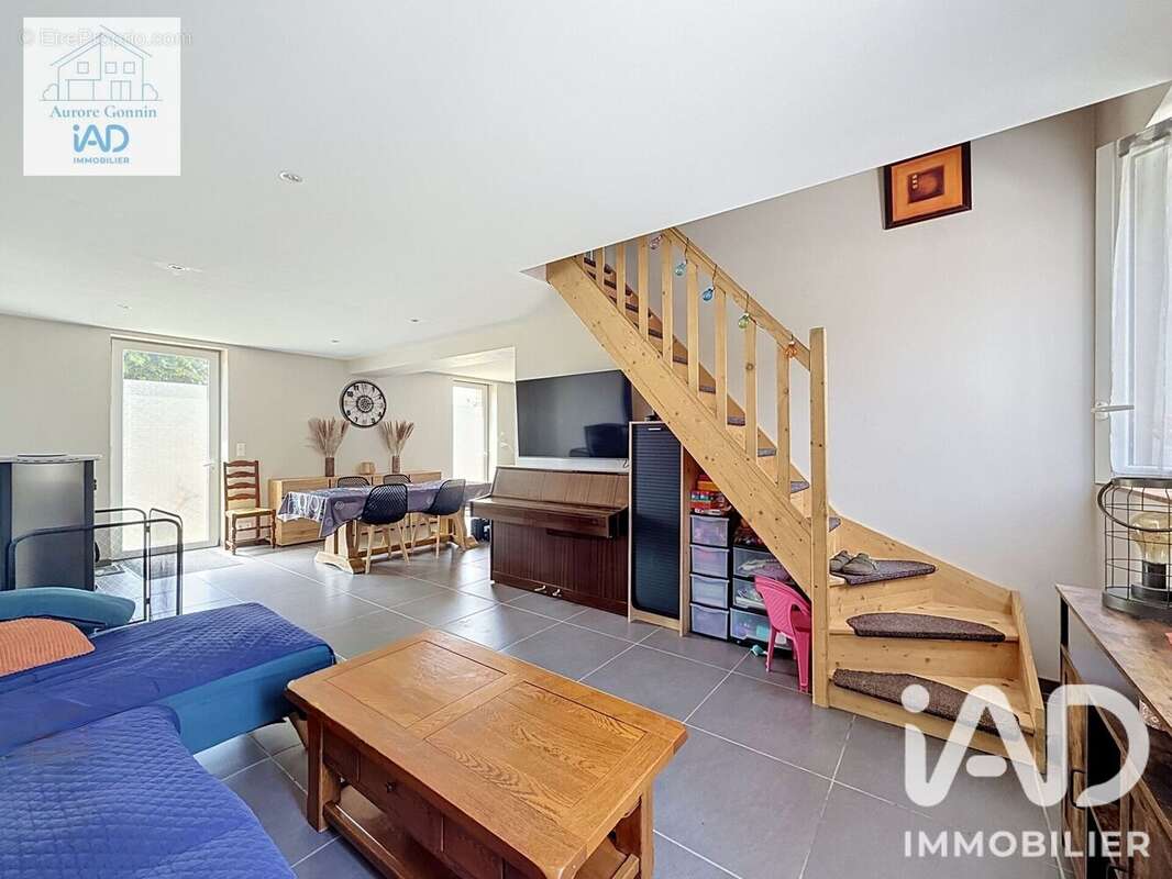 Maison 88 m² à Villeneuve-Sur-Allier  - photo 4