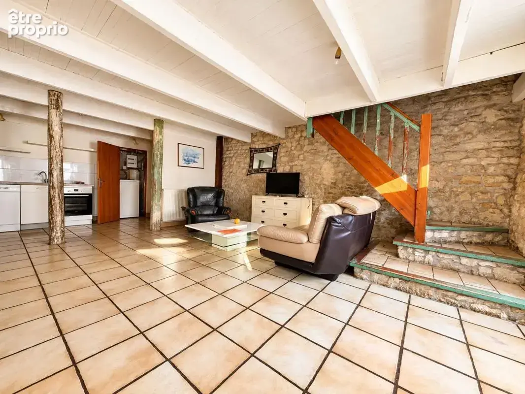 Saint-rogatien – maison de ville de 145 m² au charme de l’ancien - photo 6