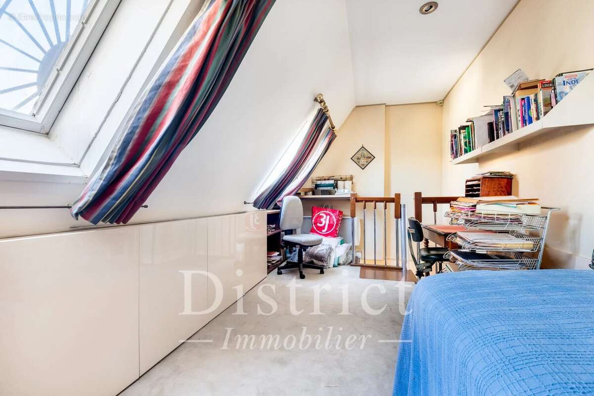 Appartement à PARIS-8E