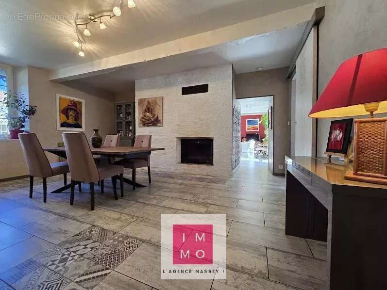 Maison à VIC-EN-BIGORRE