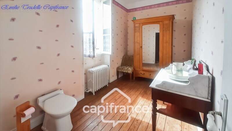 Dpt Sarthe (72), à vendre LA CHAPELLE GAUGAIN maison P8 de 208 m² - Terrain de 1300 m² - photo 12