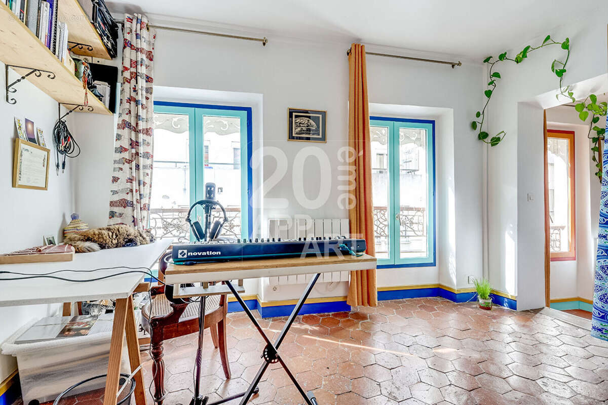Appartement à PARIS-20E