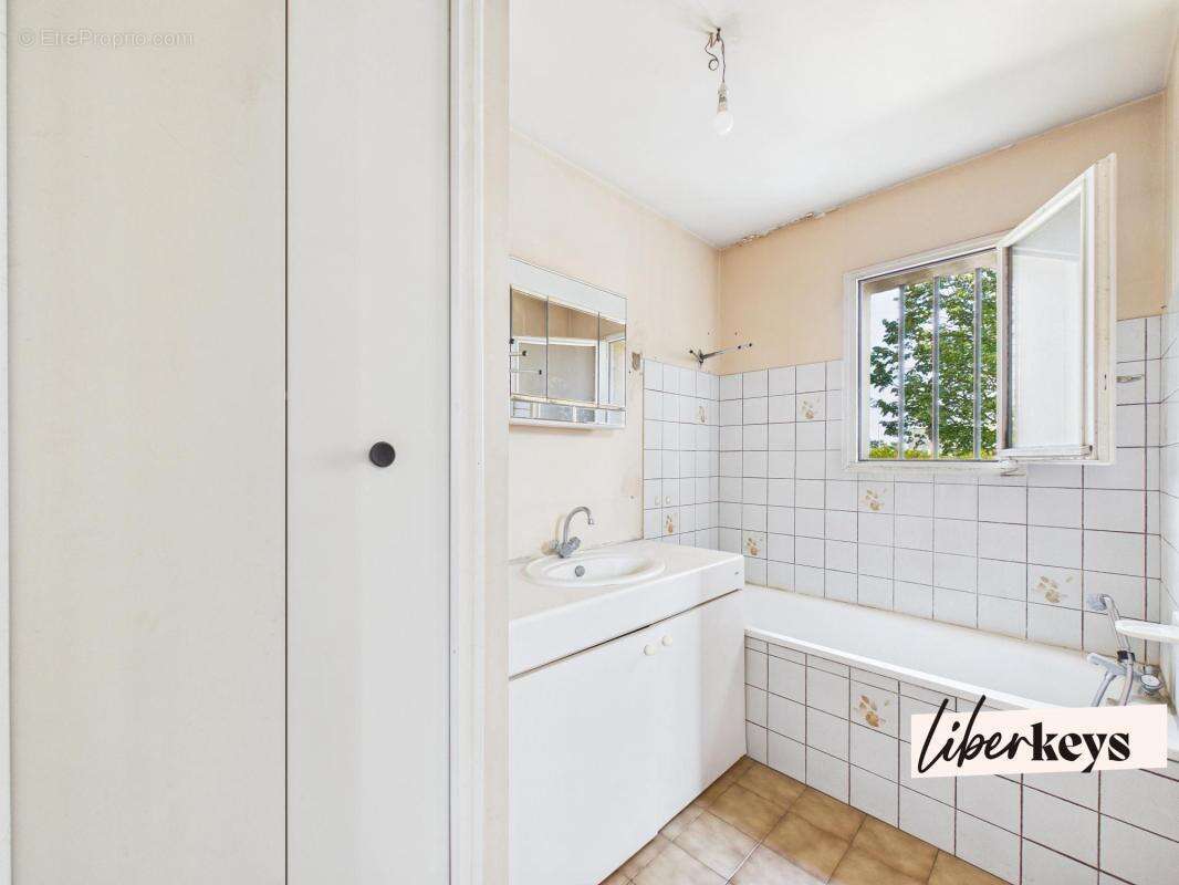 Appartement 2 pièces lumineux et traversant avec parking – Les Clayes-sous-Bois - photo 17