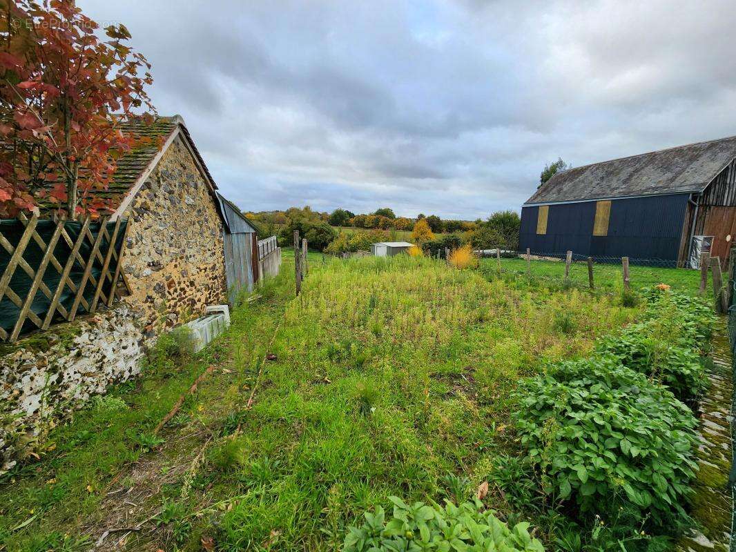 Maison à SARGE-SUR-BRAYE