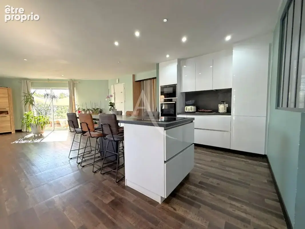 Maison La Chapelle Achard 216 m² - 7 pièces - photo 6
