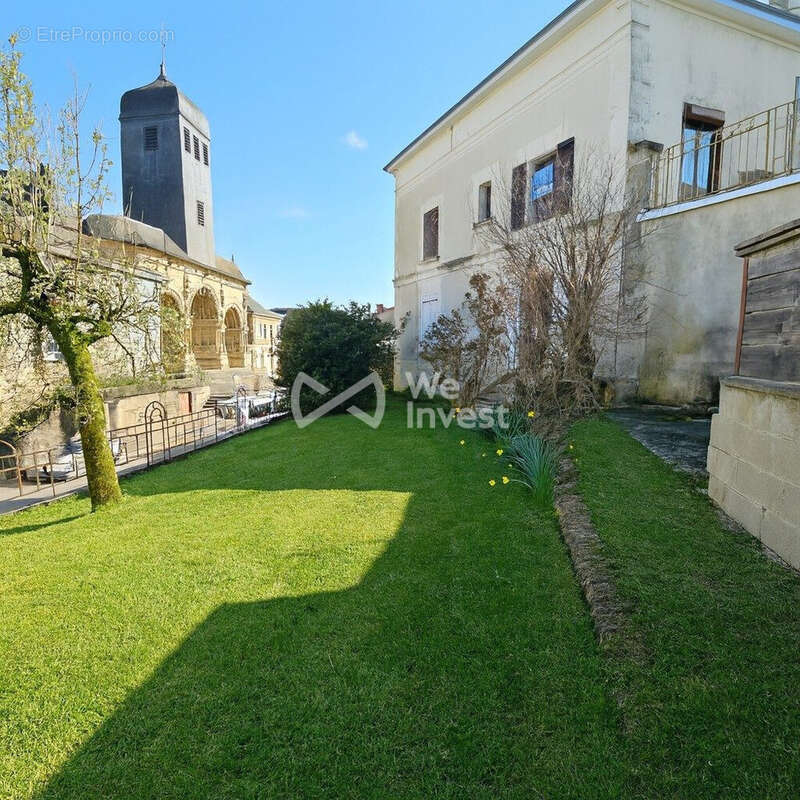 Maison à VOUZIERS