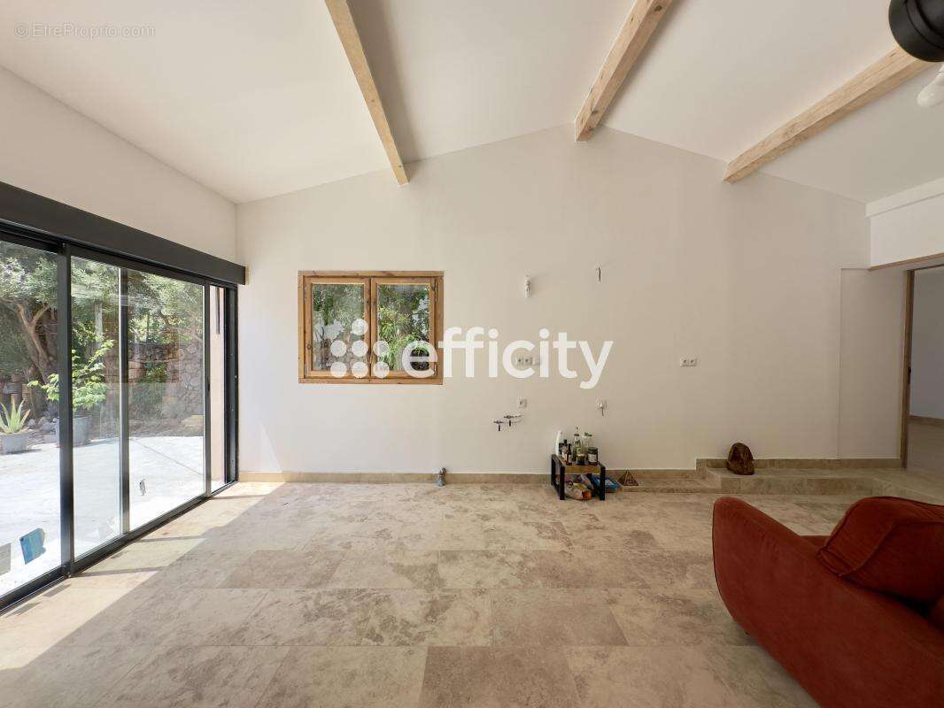Maison 121 m² à Martigues  - photo 5