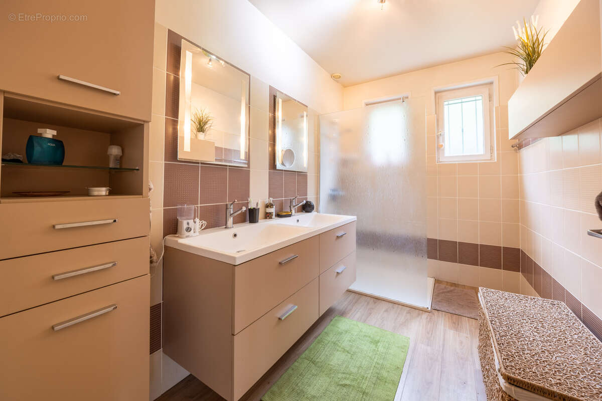 Maison à SAINT-ETIENNE