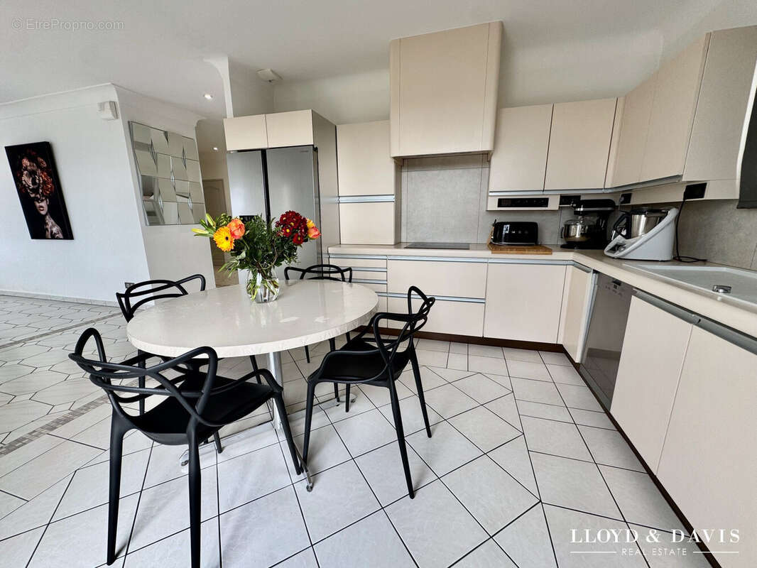 Maison à BOURG-LES-VALENCE