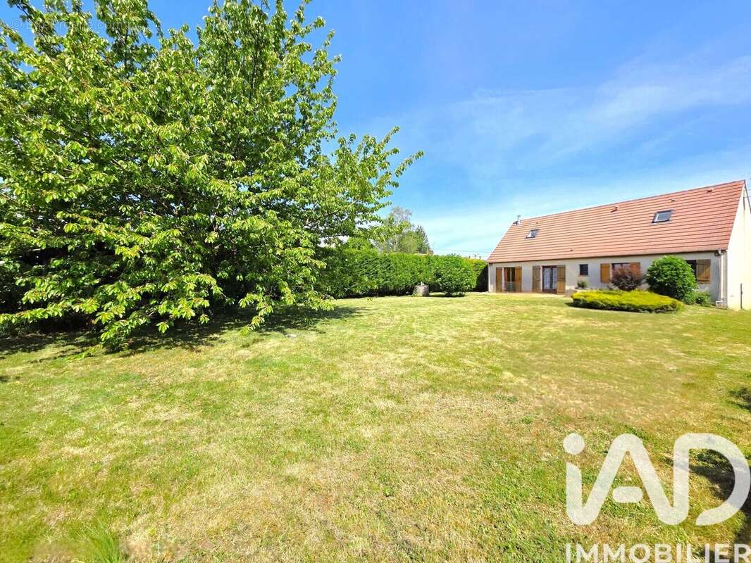 Maison 150 m² à Mondonville-Saint-Jean  - photo 2