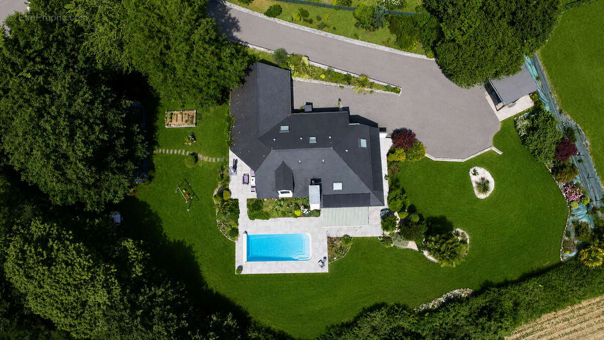 Maison à COARRAZE