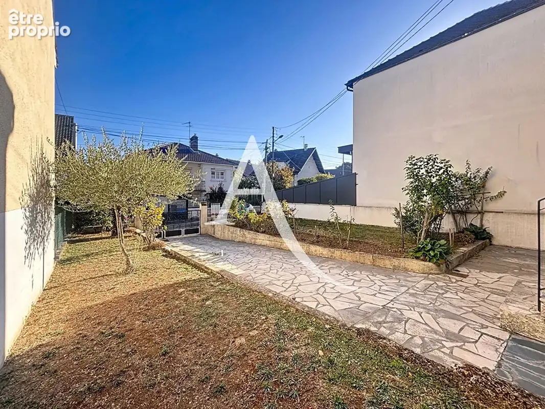 À vendre maison 80 m² massy graviers jardin & terrasse - photo 2