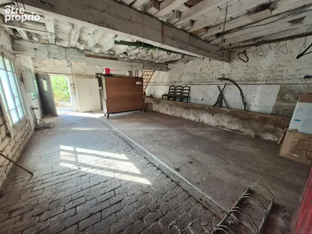 Du charme, de beaux volumes et du calme? une maison à découvrir à Vaudrémont ! - photo 10