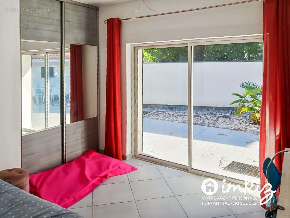 Maison 5 p. piscine, dépendances - plage à pieds - photo 8
