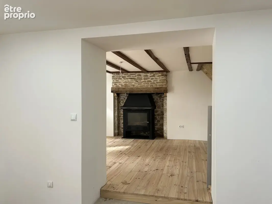 Maison de 3 chambres magnifiquement rénovée avec une petite maison attenante d'une chambre. - photo 17