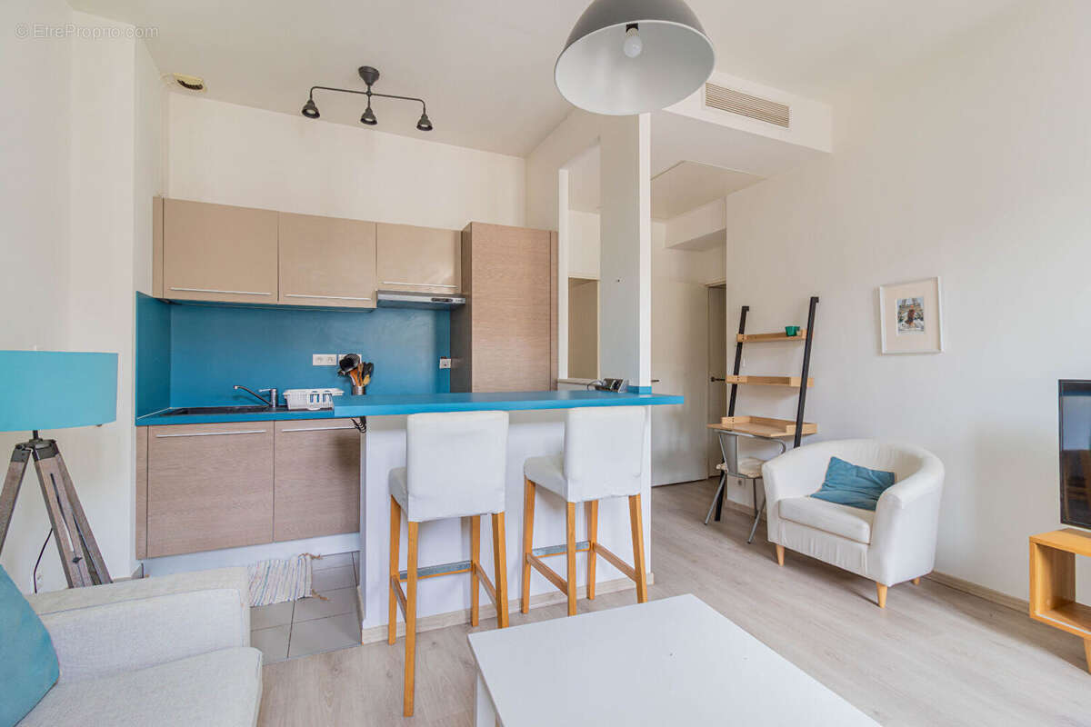 Appartement à MARSEILLE-2E