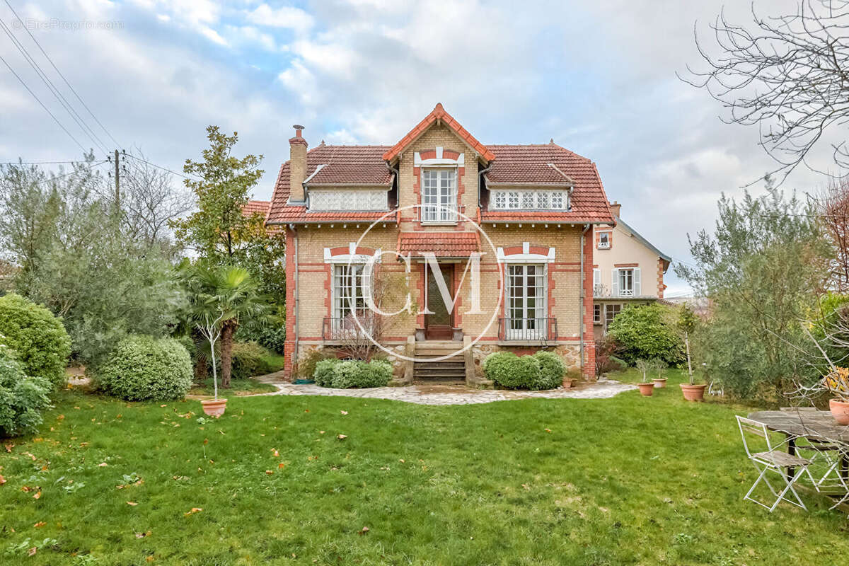 Maison à LE CHESNAY