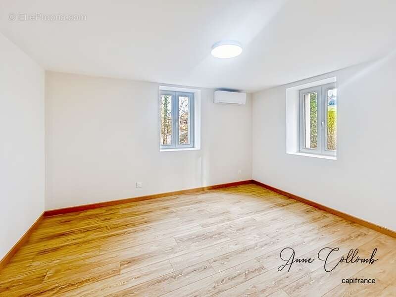 Maison à SAINT-PAUL-EN-CHABLAIS