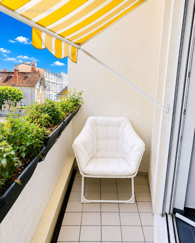 Appartement à FONTAINEBLEAU