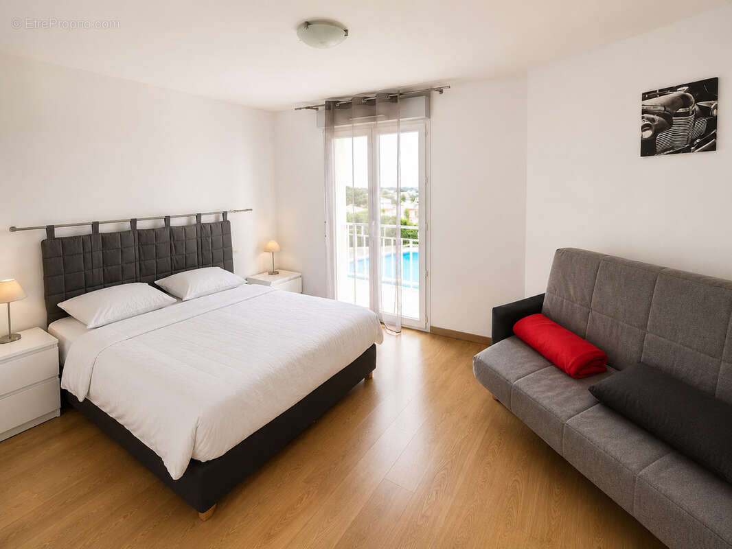 Appartement à SIGNES