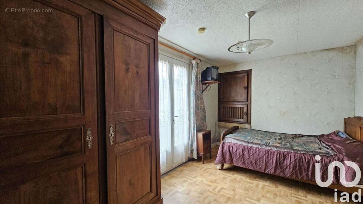 Photo 6 - Maison à LES ADJOTS