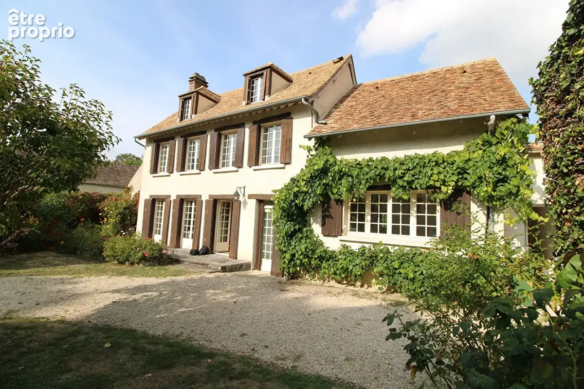 Photo Maison à Orgerus au prix de 598 000€