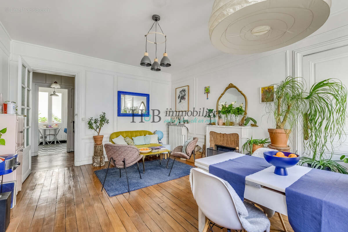 Appartement à PARIS-10E