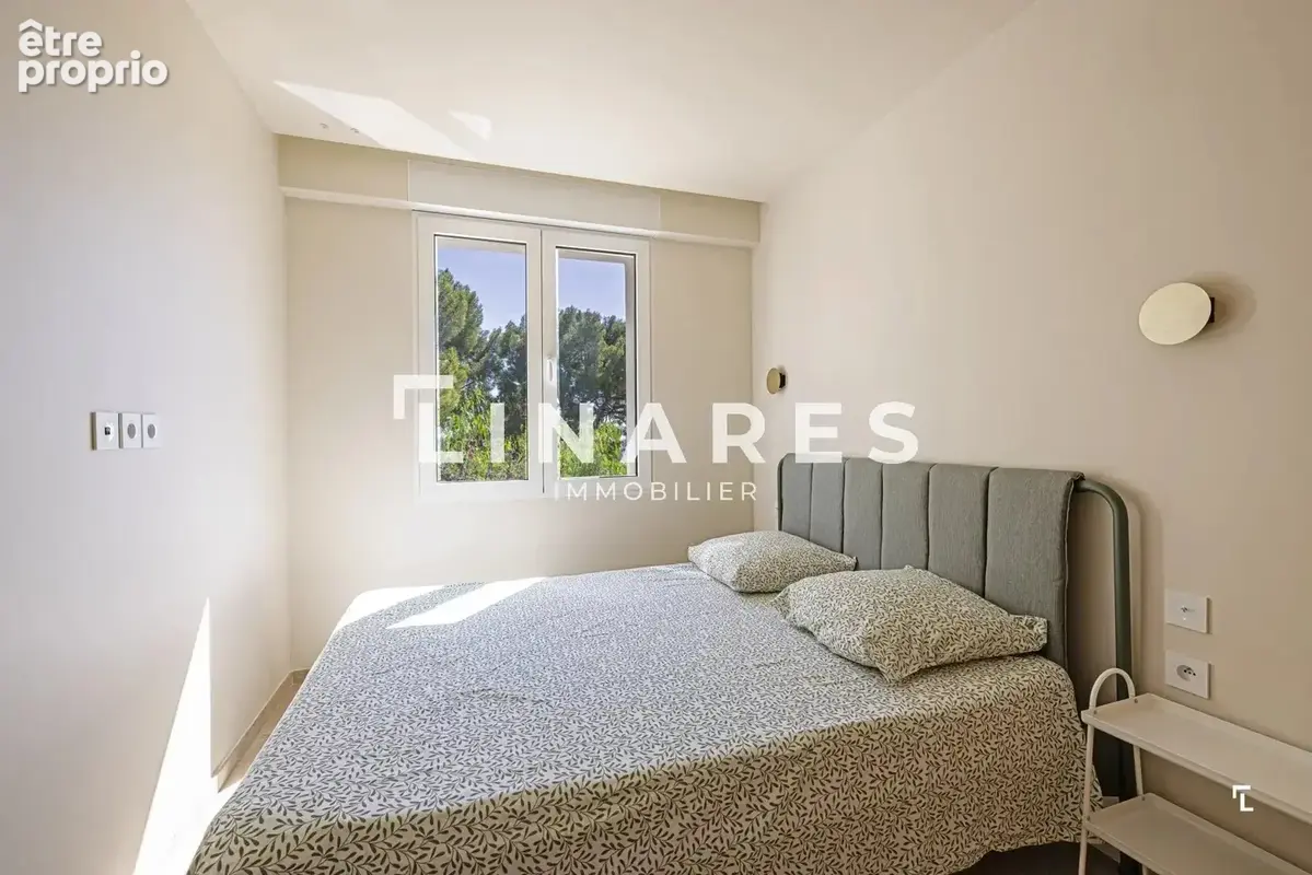 LA CALANQUE BLANCHE - Villa de 218 m²  - Extérieurs 37 m² - Terrain 800 m² - 13600 CASSIS - photo 18