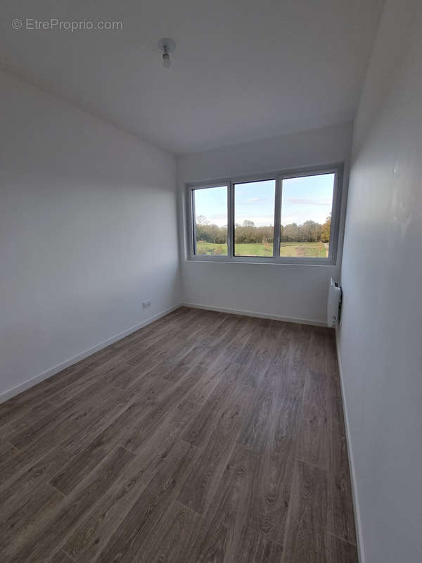 Appartement à SAINT-ERBLON