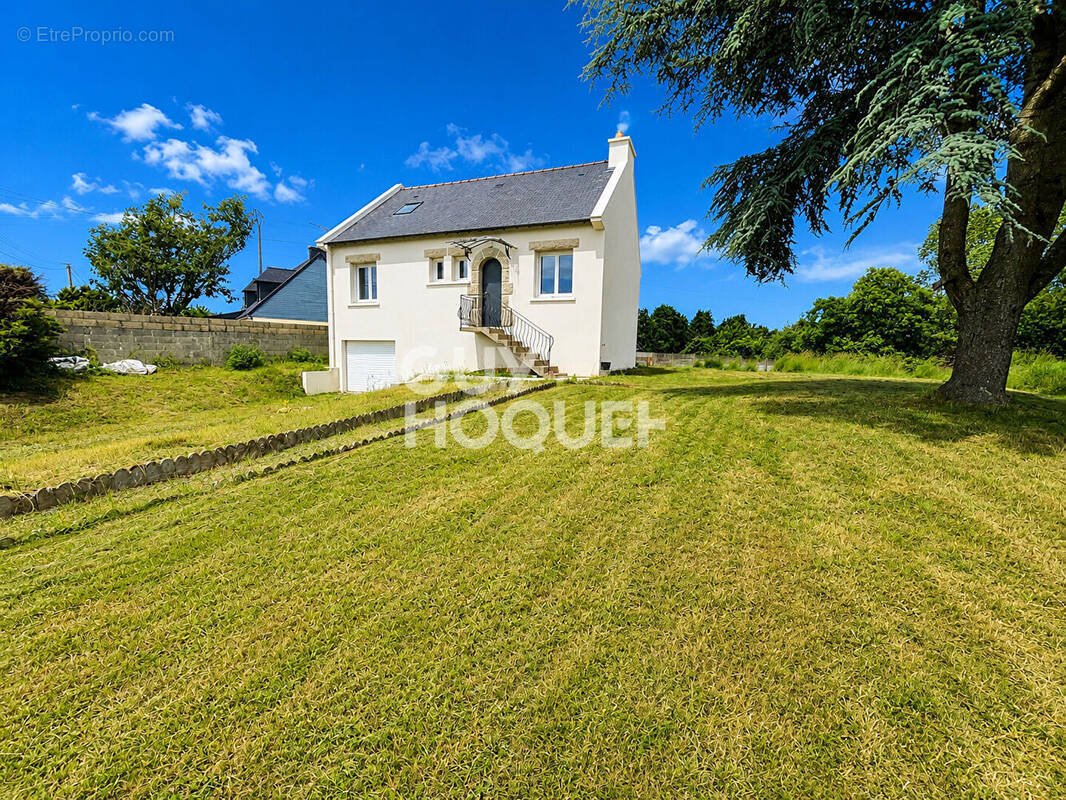 Maison à BAGUER-PICAN