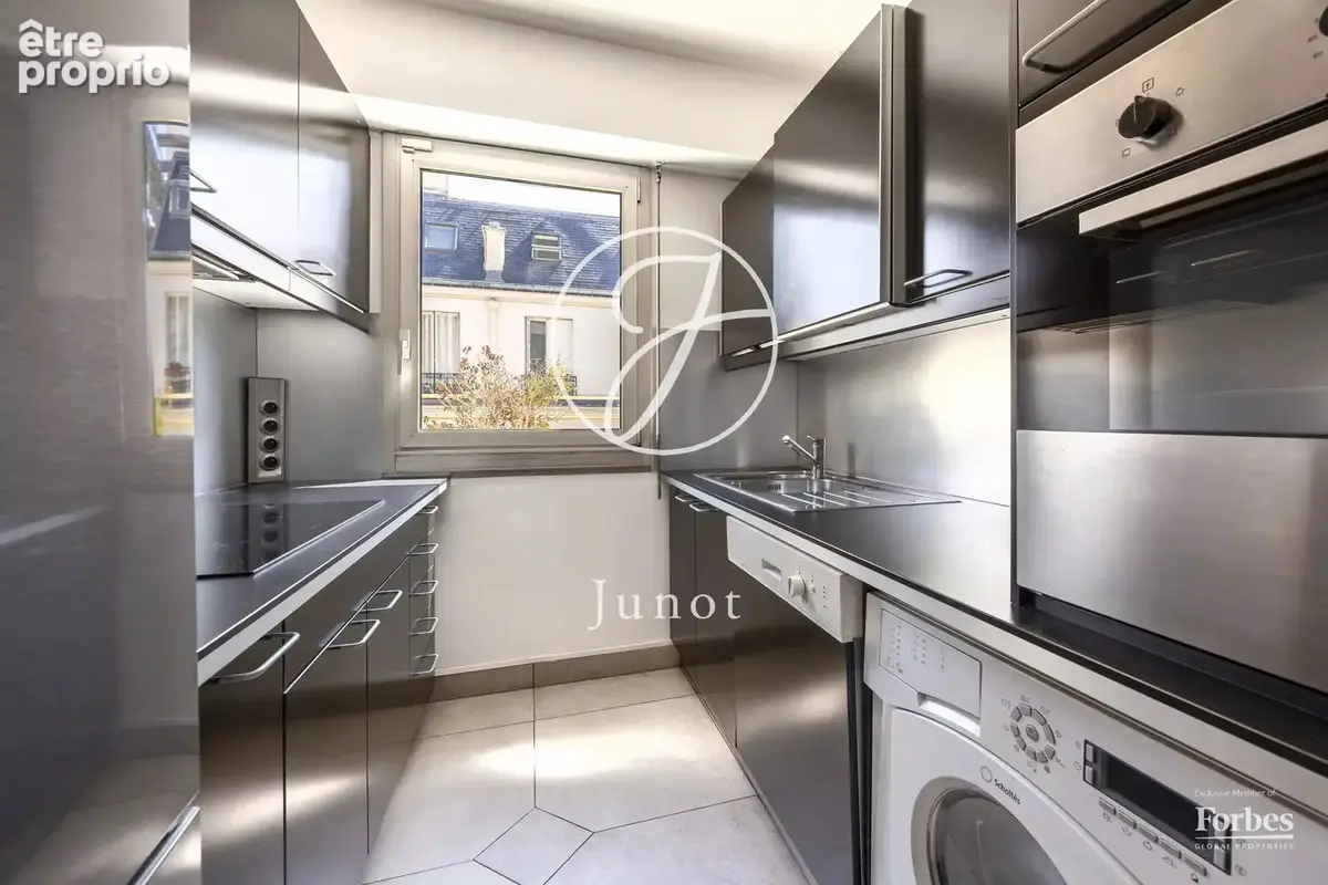 Paris 7e - GROS CAILLOU - Appartement - 4 pièces - 70,79m² Carrez - 2 chambres - Étage élevé - Terrasse - Parking - photo 10