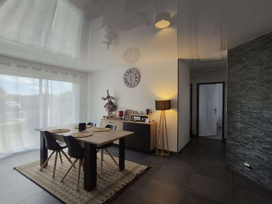 Maison à SAINT-ROMAIN-SUR-CHER