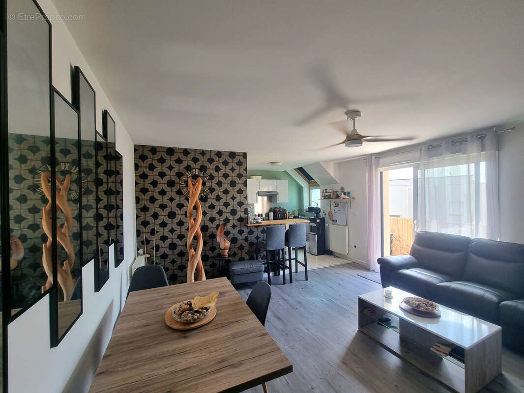Appartement T3 Saint-Erblon Centre - Ascenseur - Double garage 62.10m2 - photo 3