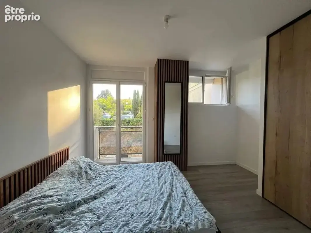 T2 refait à neuf avec jardin, parking et cave - photo 5