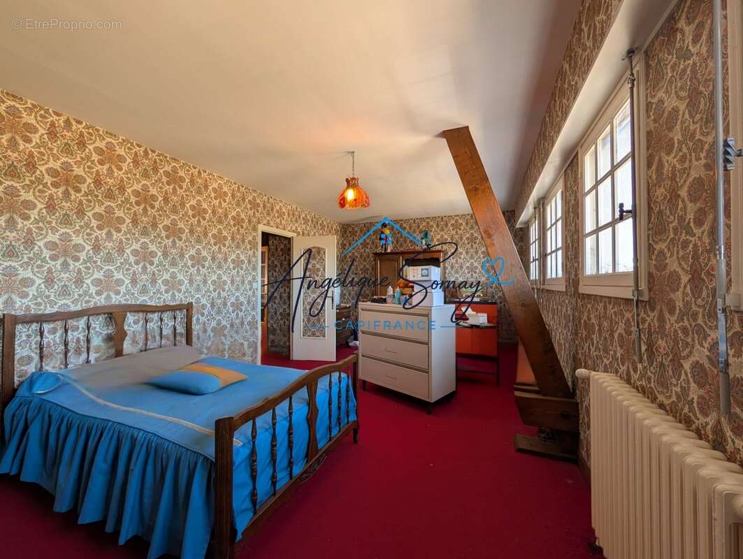 À VENDRE – Belle maison familiale de caractère de 200 m² avec terrain de 2 771 m² à Lays-sur-le-Doubs à 15 minutes de seurre - photo 15