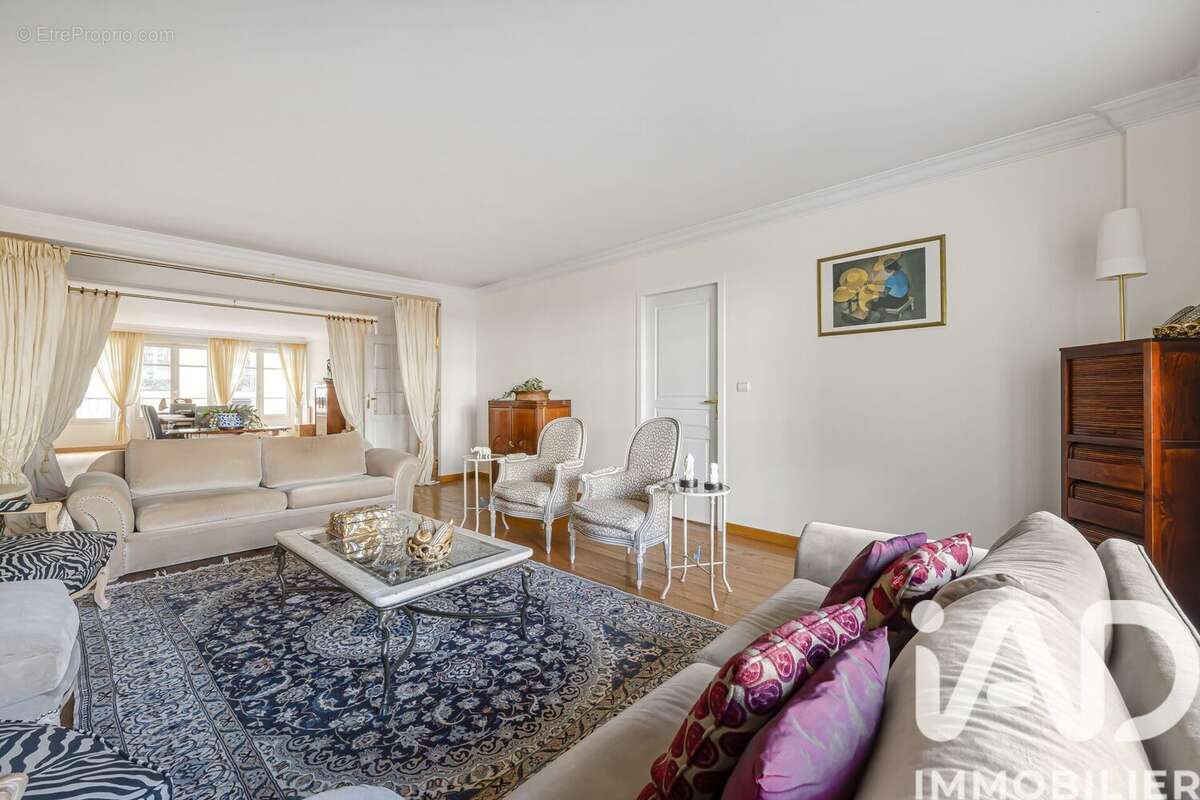 Photo 2 - Appartement à PARIS-16E