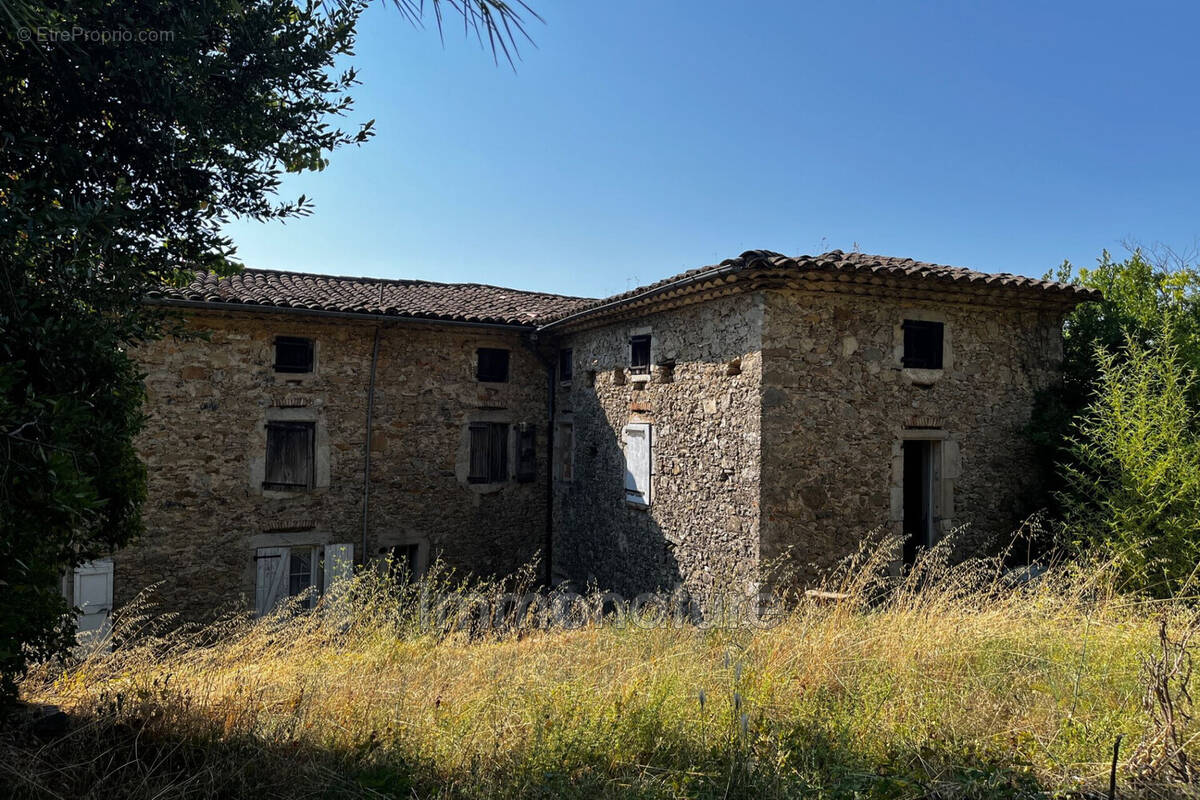 Maison à MONOBLET