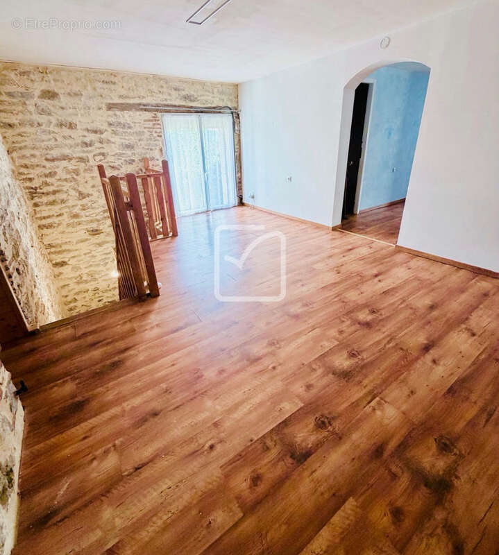 Maison à MERCUES