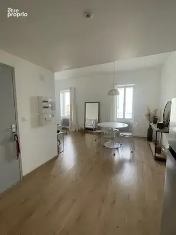 Narbonne - QUARTIER EDF  Appartement de type 2 rénové de 43 m2 vendu loué - photo 1