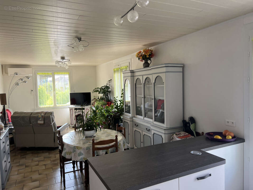 Maison divisé en deux logements - photo 2