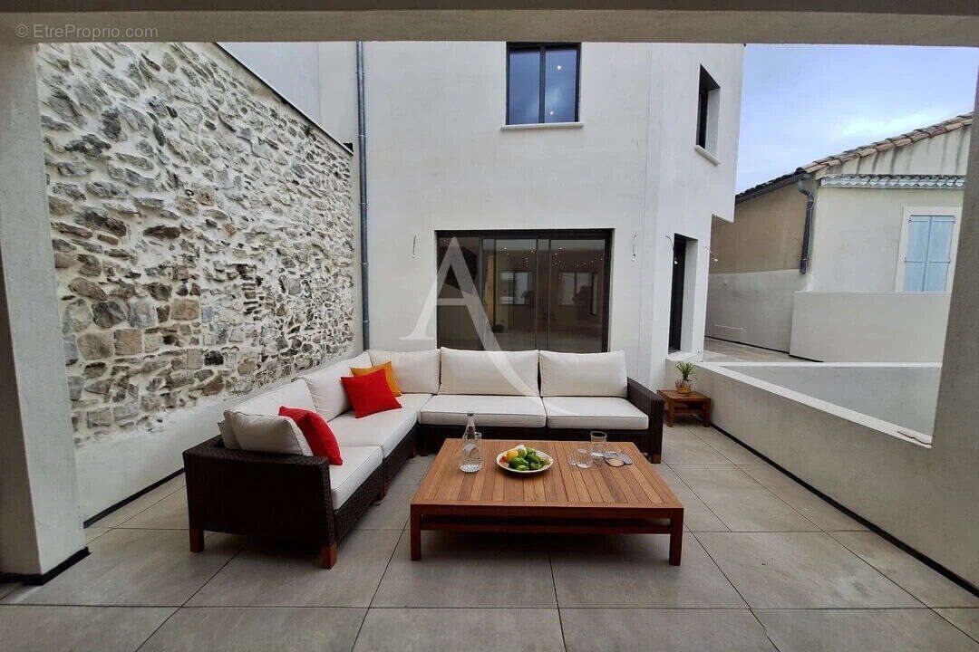Maison à NIMES