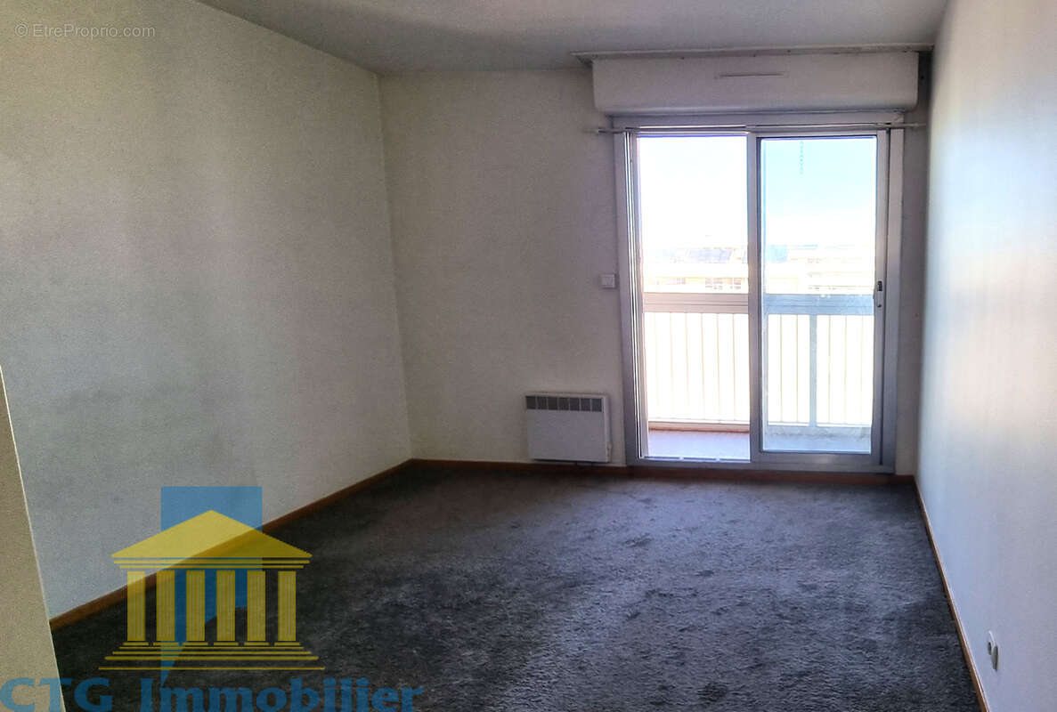 T2 avec balcon proche timone 13005 marseille - photo 4