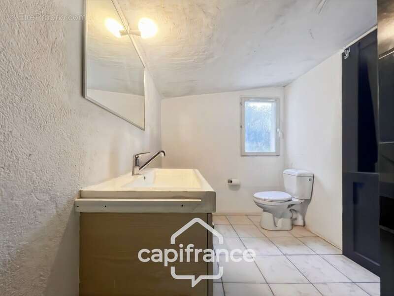 Domaine et Golf de Pont Royal, belle  propriété de 290 m2 établie sur un terrain de 2600 m2, cinq chambres, un bureau, piscine,  - photo 61