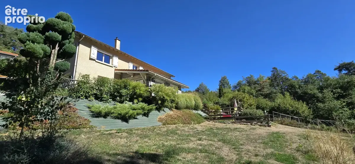 grande maison familiale de 165 m2 sur 1977 m2 de terrain - photo 2