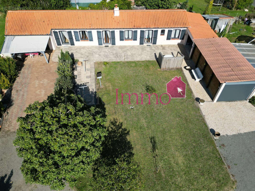 Longère 99m2 + studio 30m2 à Soullans - photo 9