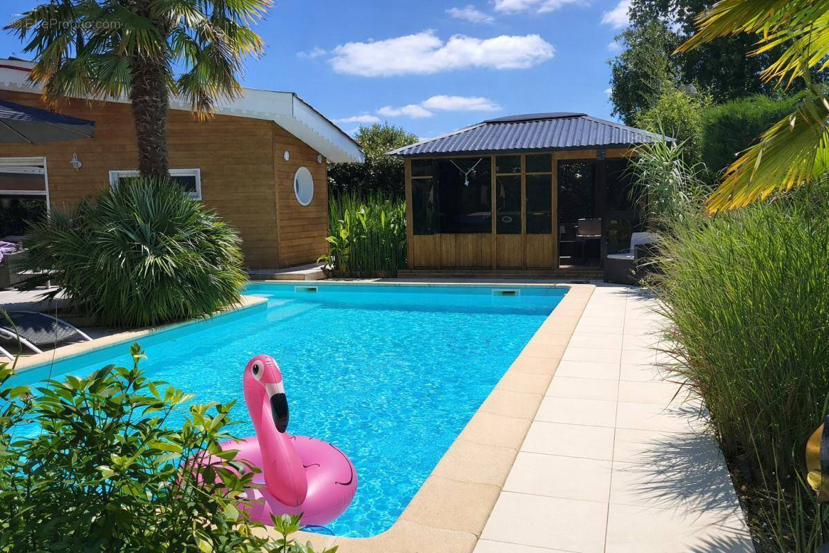 Maison à SAINT-MEDARD-EN-JALLES