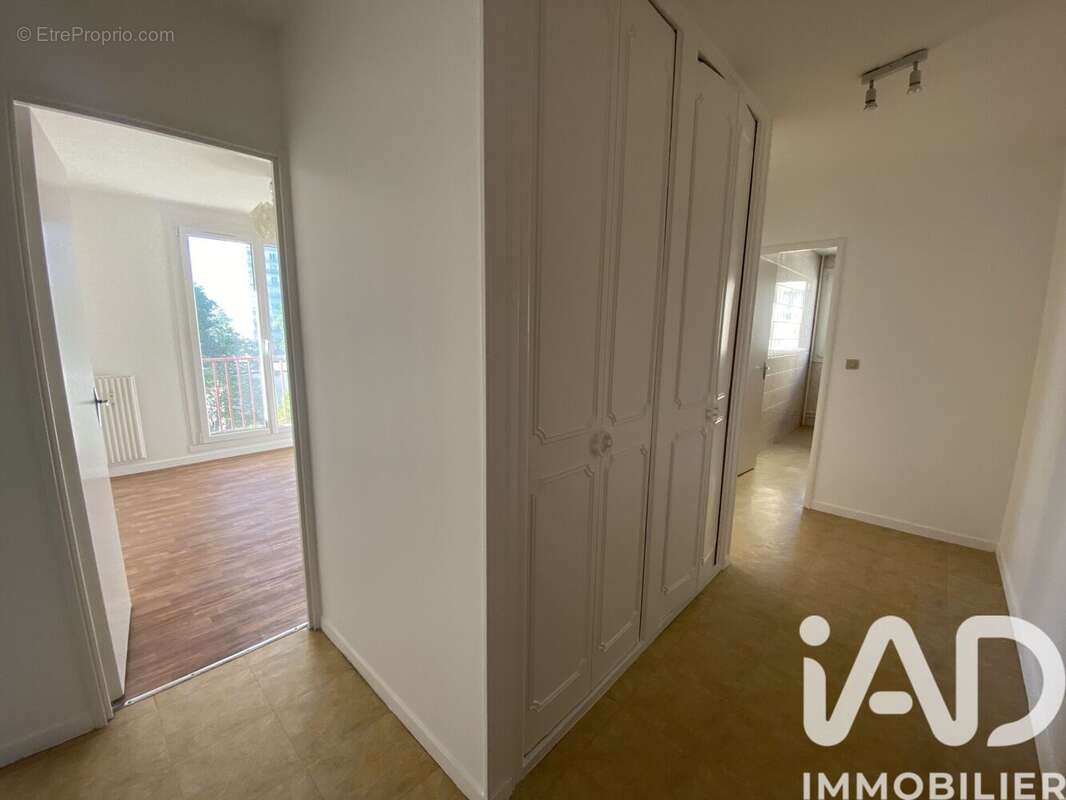 Photo 7 - Appartement à COMPIEGNE