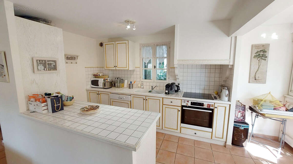 Maison à LA MOTTE